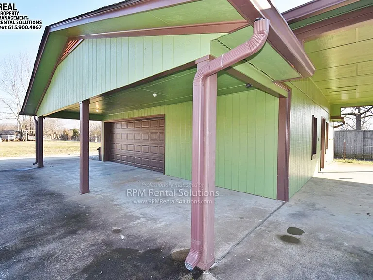 304 Jakes Ave — Photo 24