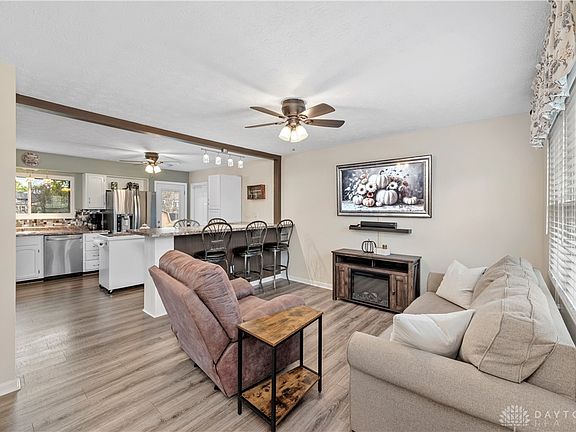 2nd image of 1288 Terry Ct