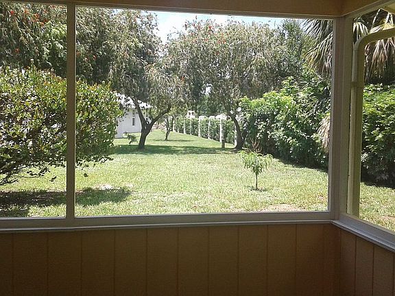 4th image of 1277 SW 24th Ln