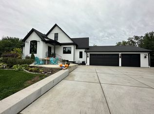 1N541 Glenrise Ave, Glen Ellyn, IL