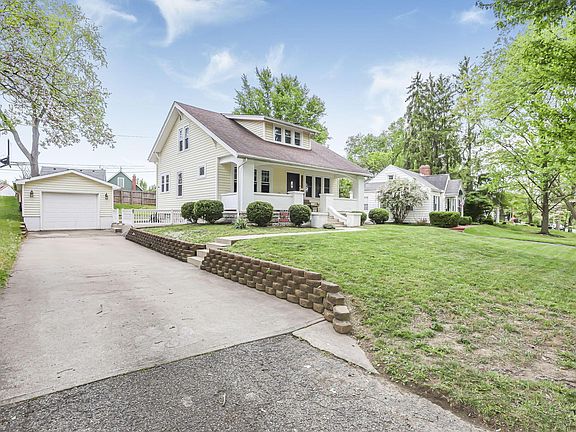 5th image of 624 Beverly Rd