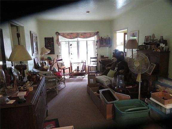 5th image of 1131 Catalonia Ave