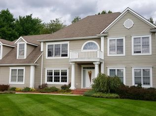 7977 Aspenwood Dr SE, Ada, MI 49301