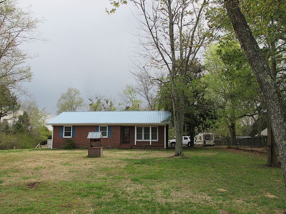 2nd image of 1420 Highway 64