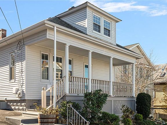 2nd image of 33 Evergreen St