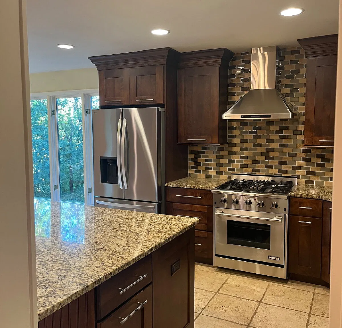 4 bed, 3.0 bath, 3088 sqft, $4,710 — Photo 3