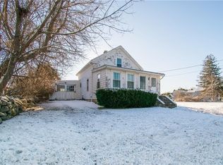 469 Bristol Ferry Rd, Portsmouth, RI 02871