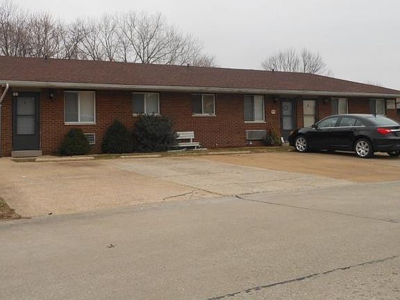3rd image of 604 Patty Dr APT F