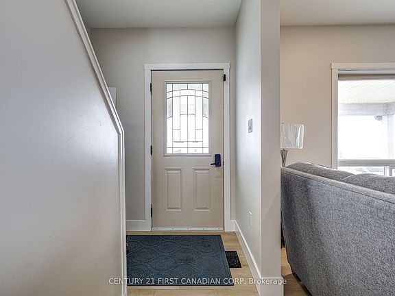 3rd image of 20351 Duart Rd