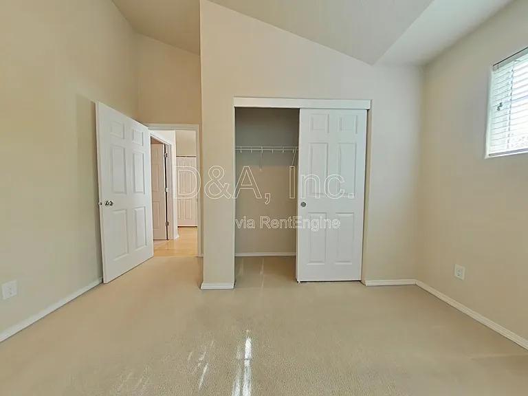2789 NW Daylily Ave — Photo 14