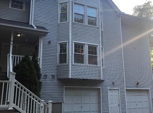 36 Woodhill Rd #36, Milford, CT 06461