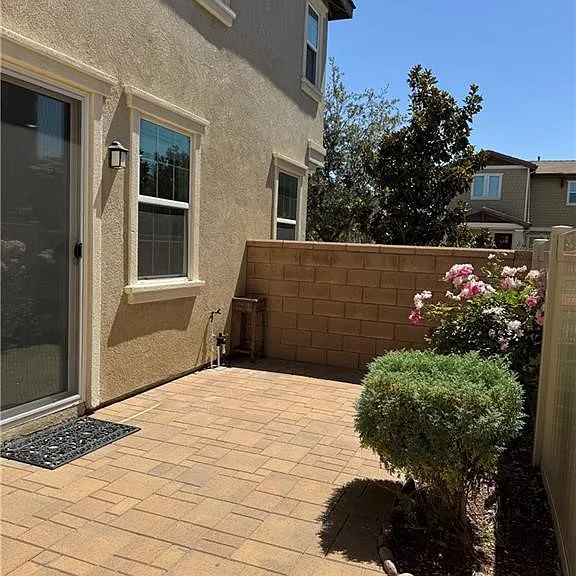 5945 Silveira St — Photo 19
