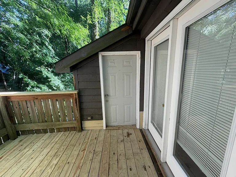 4832 Hollenden Dr #D — Photo 19