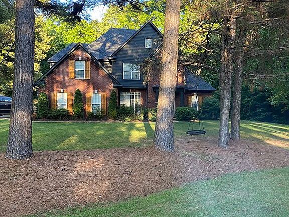 2nd image of 2442 Oak Woods Dr S