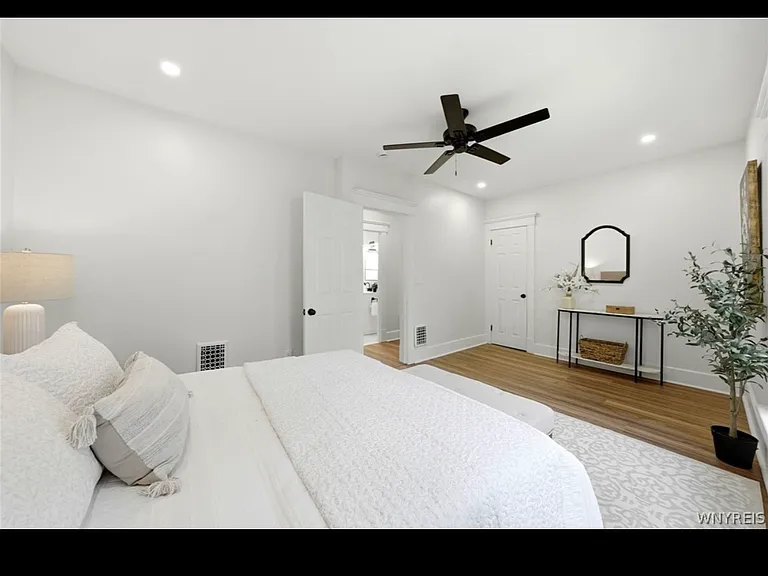 90 Armin Pl #1 — Photo 7