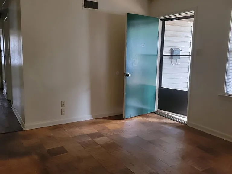 3024 Karla Cir #3024 — Photo 2