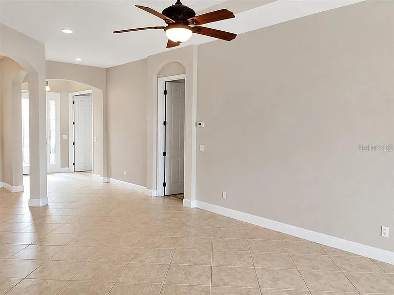 5570 Rock Dove Dr — Photo 6