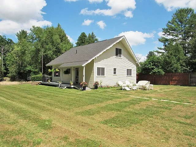 167 Ann Ct — Photo 2