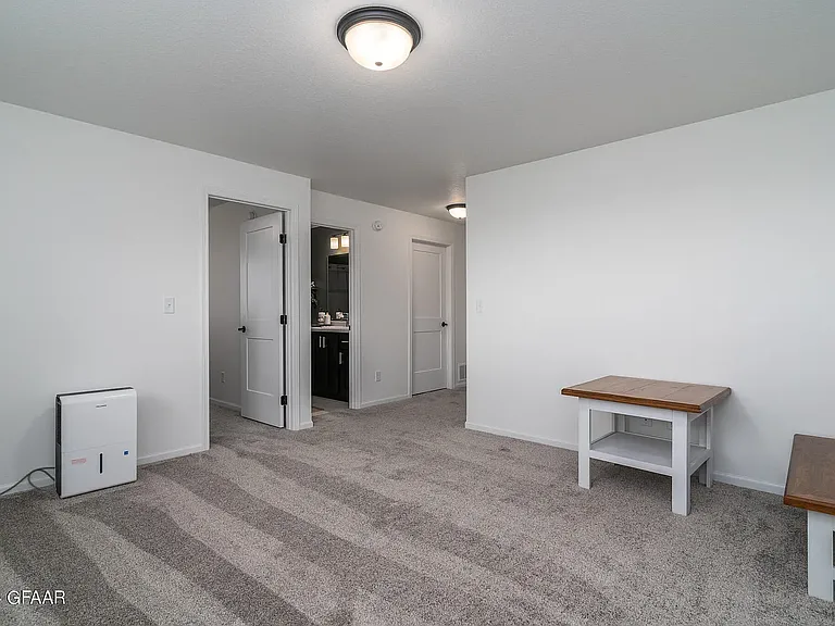 921 David Dr — Photo 14