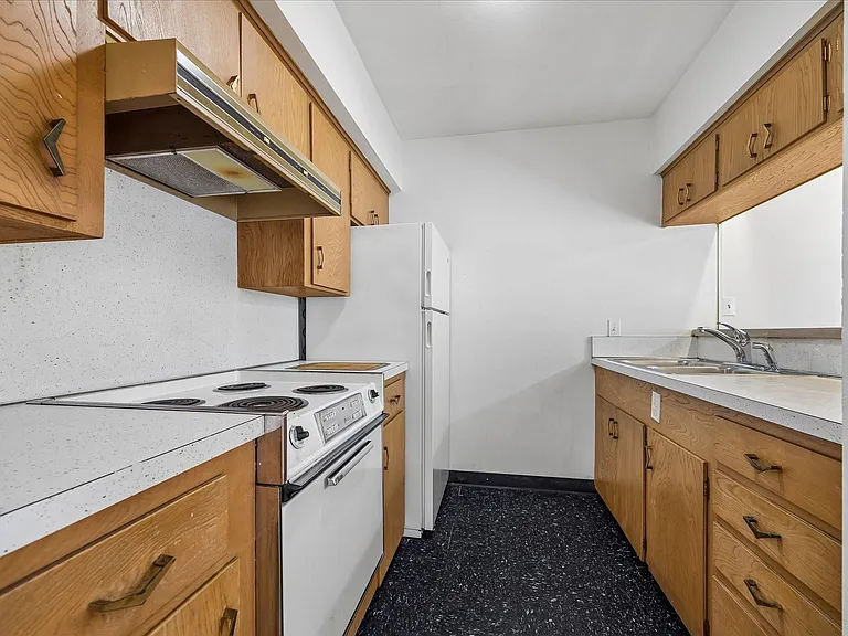 3703 Roseland St #3 — Photo 6