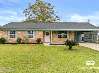 426 W Peachtree Ave, Foley, AL 36535