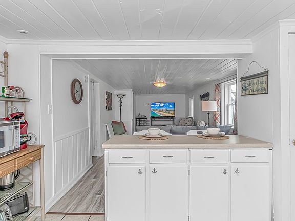5th image of 1525 Havens Dr. #1525 Havens Drive