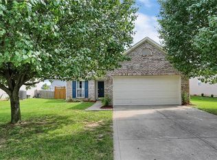 1309 Yellowstone Cir, Franklin, IN 46131