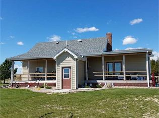 8739 W Miller School Rd, North Platte, NE 69101