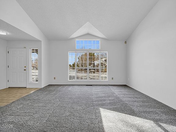 3rd image of 4628 Windcrest Dr