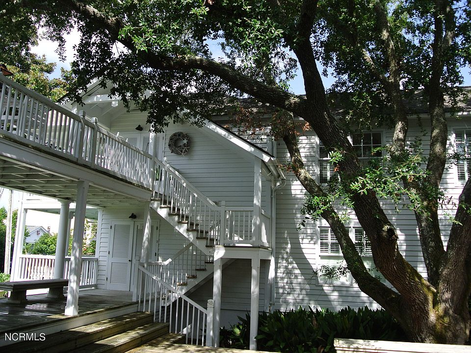 103 Moore St Beaufort NC Zillow