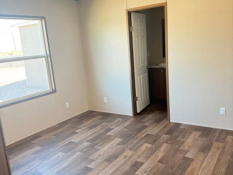 10036 Pamela St — Photo 17