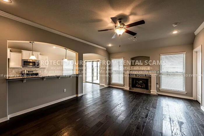 4488 W Wales Dr — Photo 2