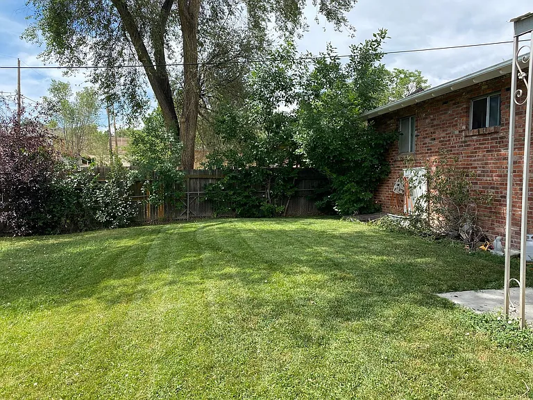 640 Ingalls St — Photo 3
