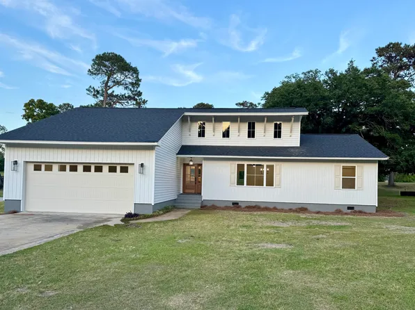 109 Saluda Dr, Santee, SC 29142