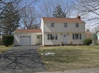 303 Varinna Dr, Rochester, NY 14618