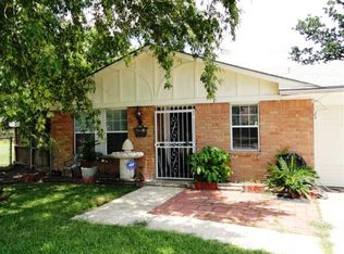 511 Soft Shadows Ln, Houston, TX 77013