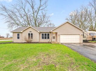 618 Pearl St, Maple Park, IL 60151