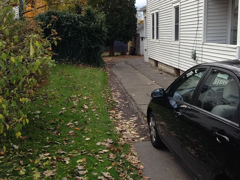 100 Mary St #1L — Photo 9