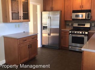 807 Pendleton St, Radford, VA 24141