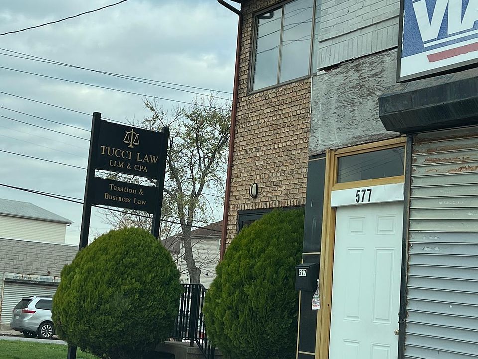 1st image of 577 Midland Ave #1