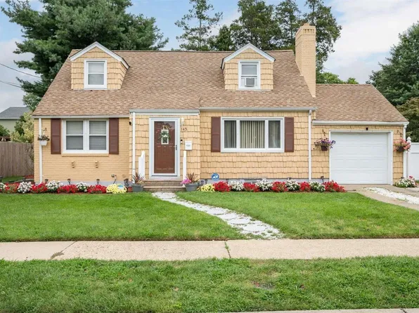 145 Dikeman Street, Hempstead, NY 11550