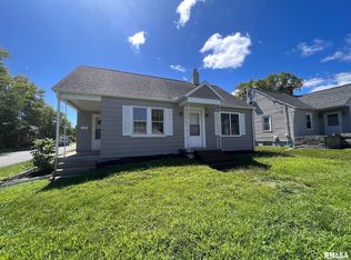 1502 W McClure Ave, Peoria, IL