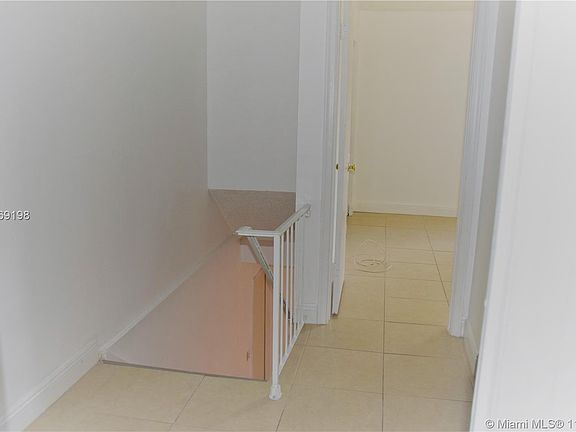 4th image of 10713 La Placida Dr