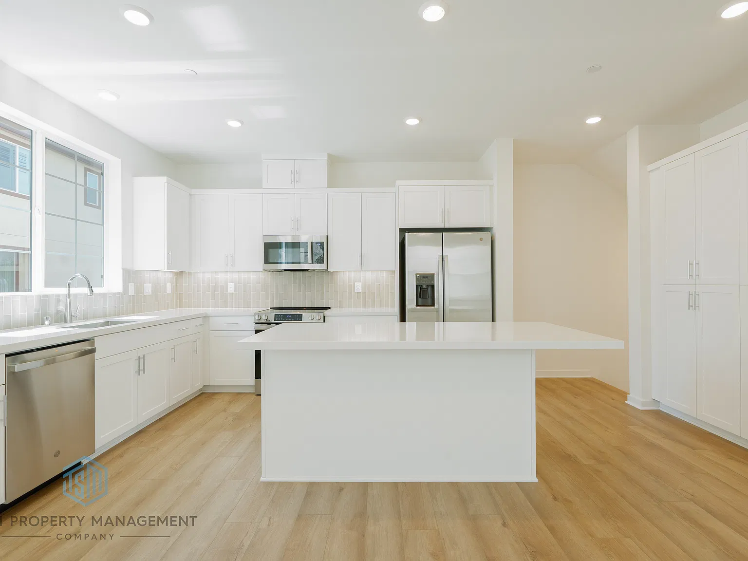 12784 Bolsa Dr — Photo 4