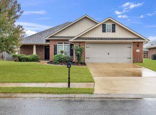 129 River Crest Ln, Helena, AL 35080