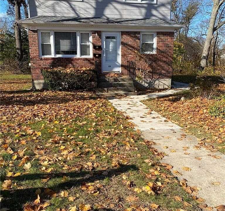1st image of 26 Warner Ln