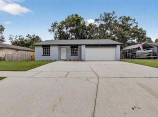 423 Forest Oak Dr, Seffner, FL 33584