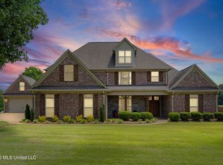 3310 Clarks Xing, Olive Branch, MS 38654