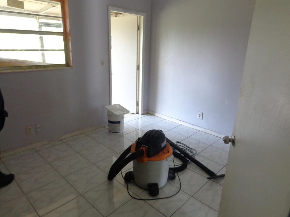 2nd image of 202 SW 8th Ave #202
