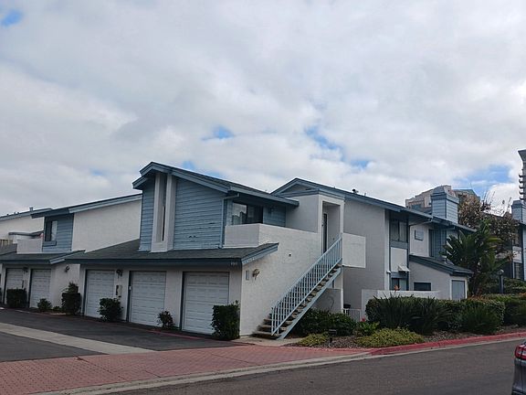 3rd image of 4064 Crystal Dawn Ln Unit 201